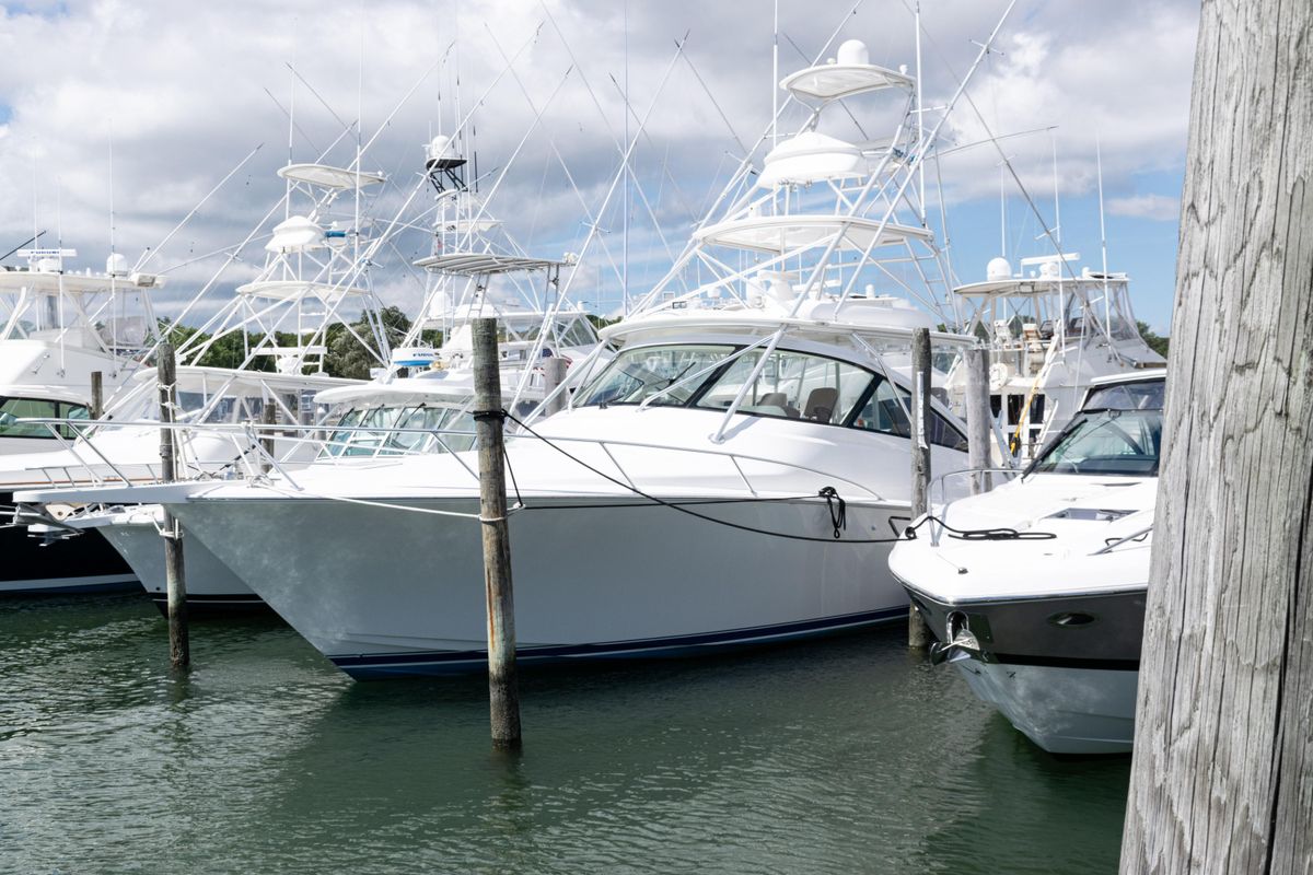 2014 Viking 42 