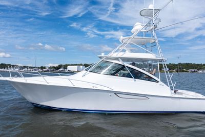Yacht