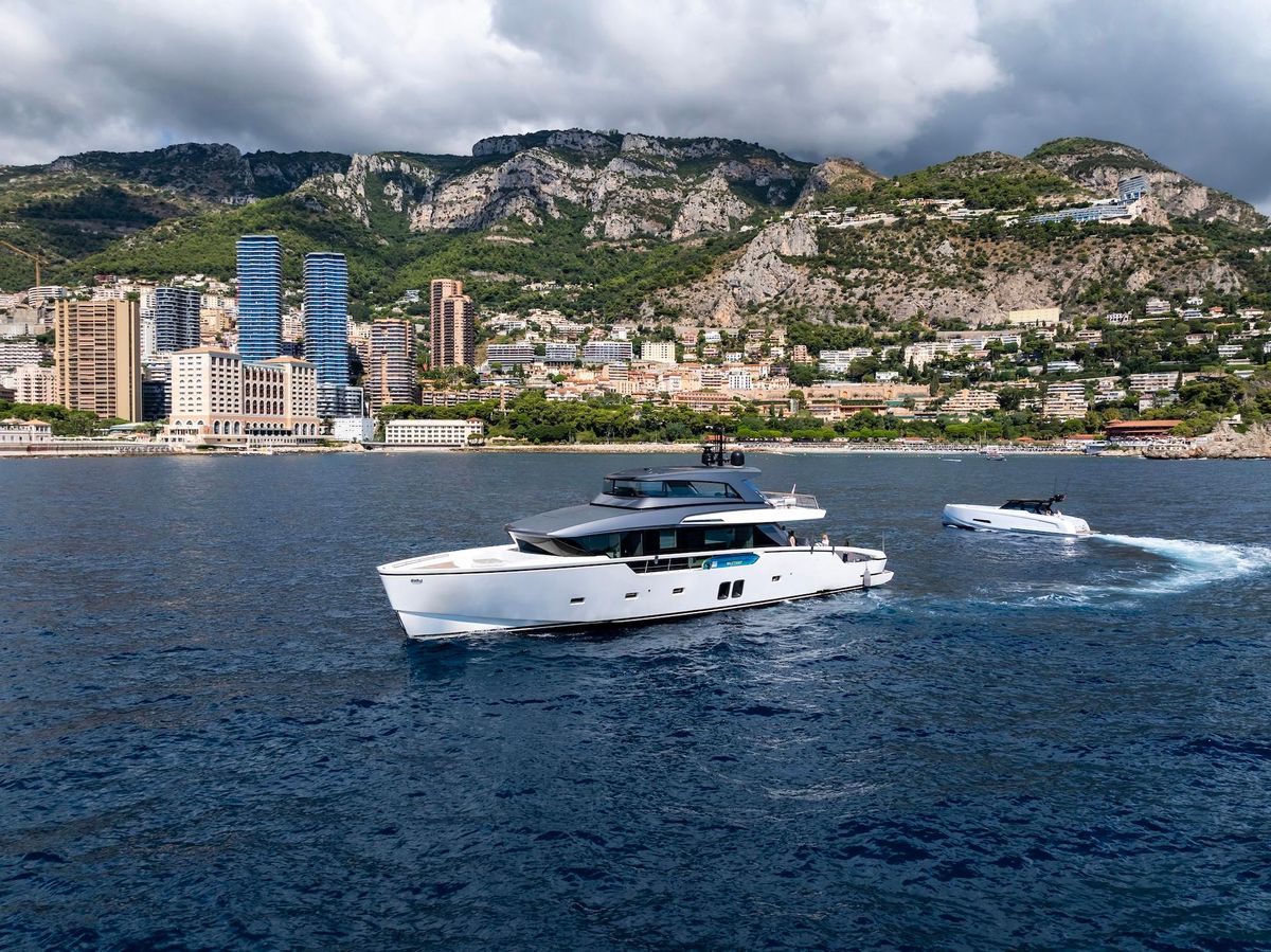2022 Sanlorenzo 87 
