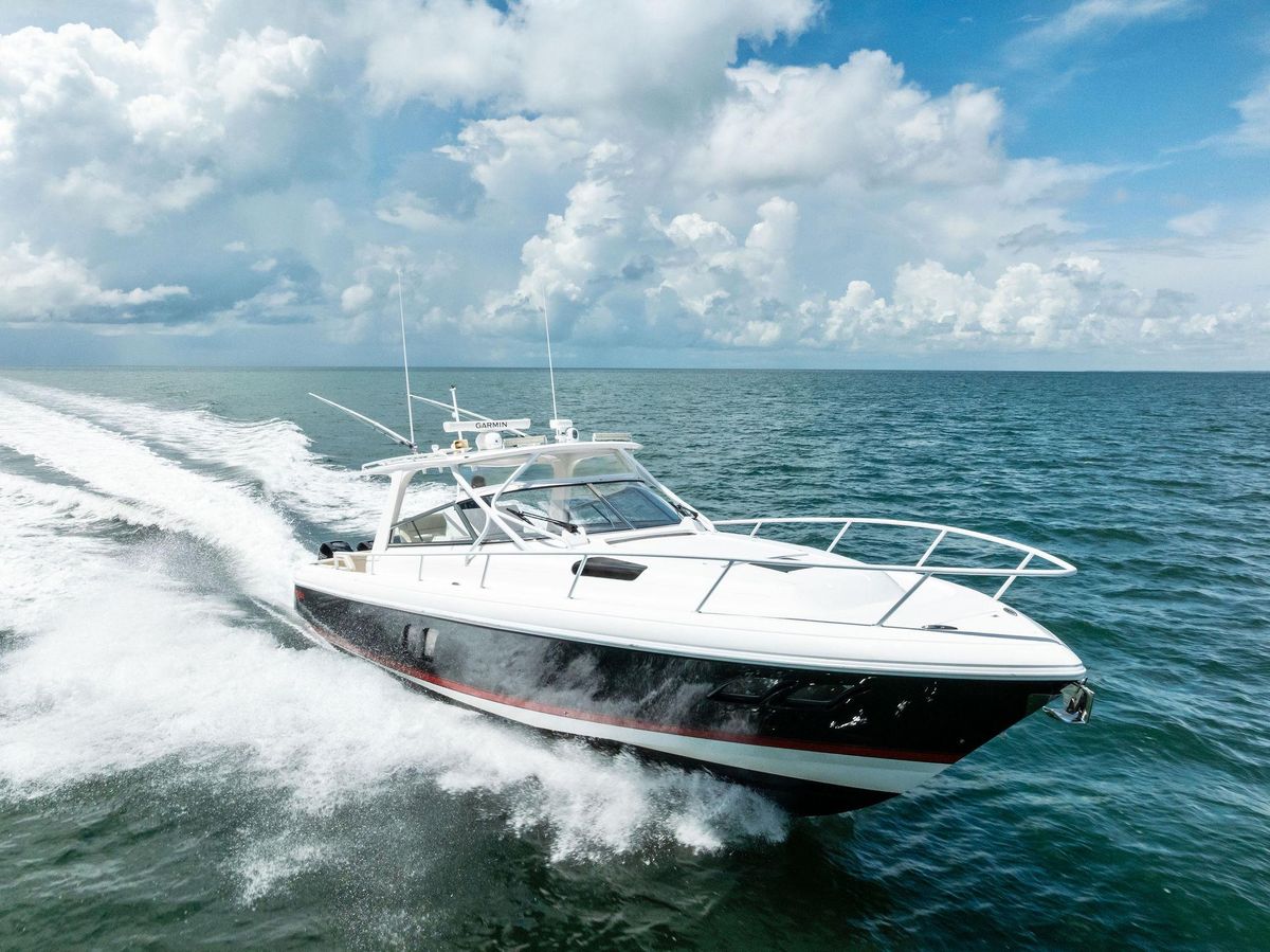 2018 Intrepid 43 
