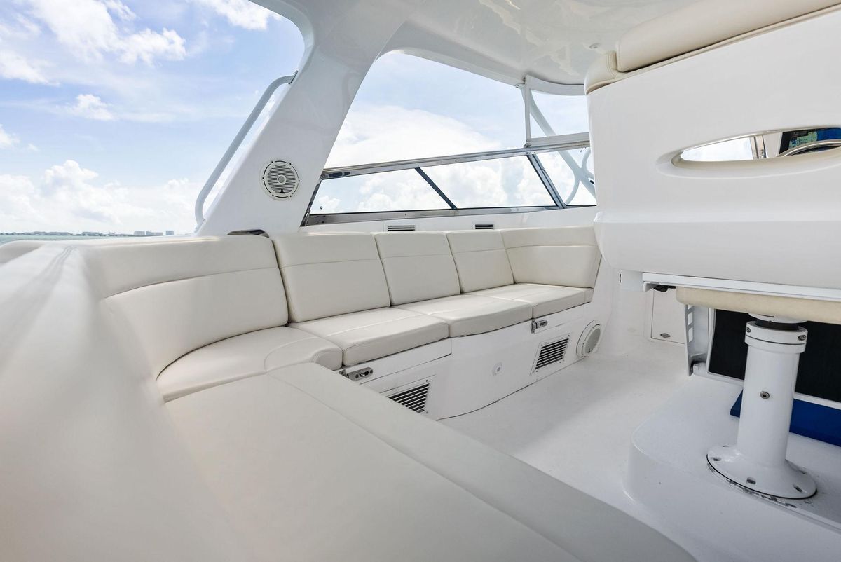 2018 Intrepid 43 