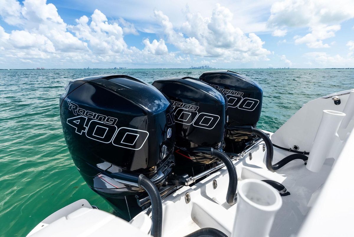 2018 Intrepid 43 