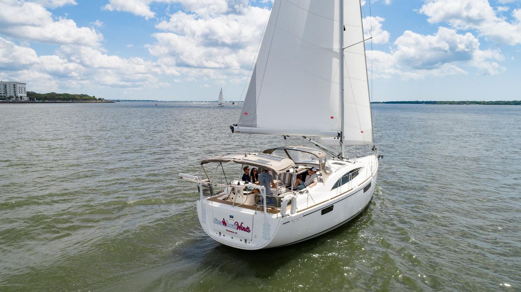 2013 Bavaria Vision 42