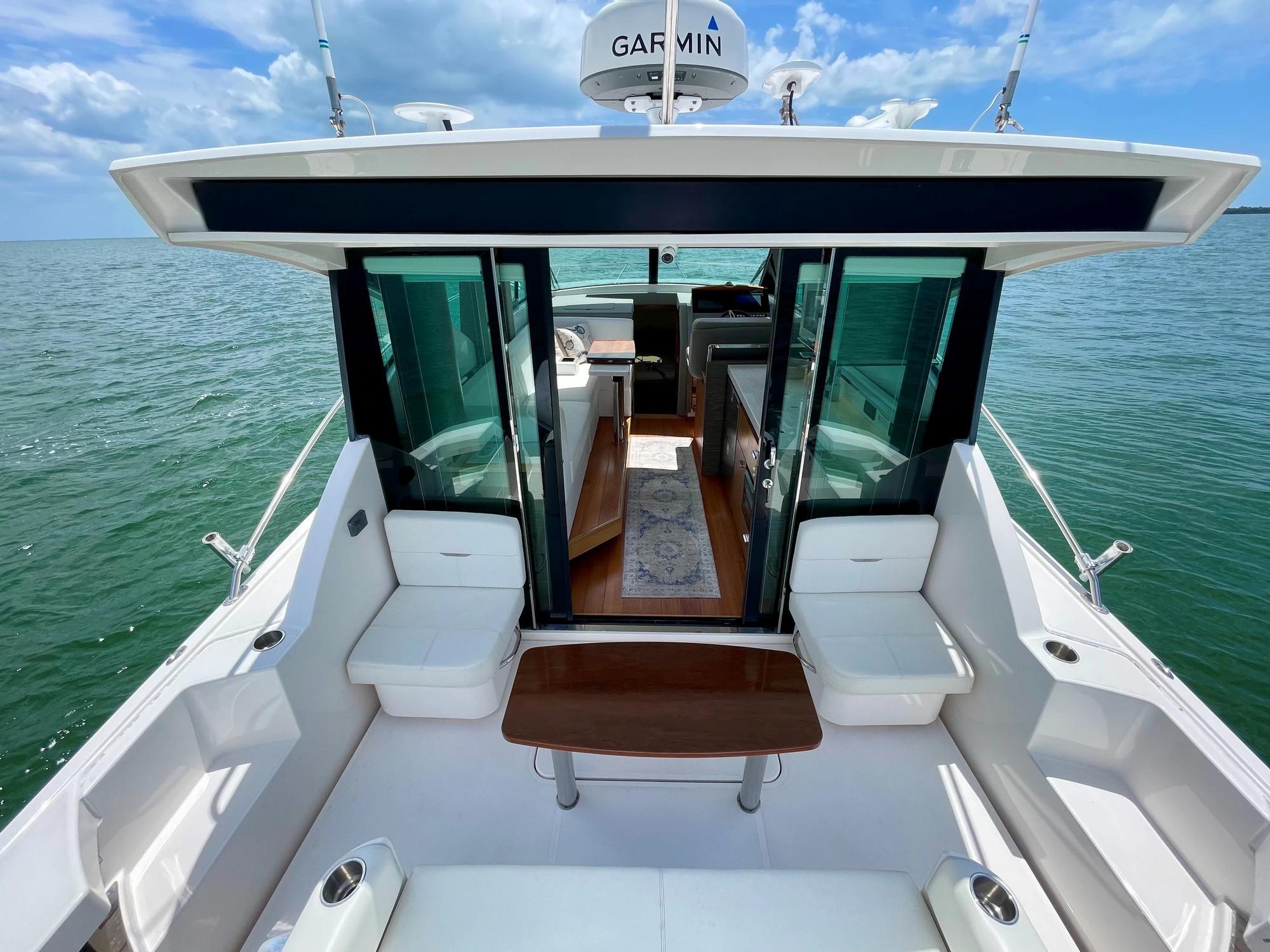 2019 Tiara Yachts 39 Coupe Motor Yachts for sale - YachtWorld