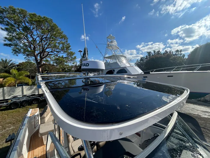 In-stock 2024 Nimbus T9 #142 Yacht Photos Pics 2024 Nimbus T9 #142