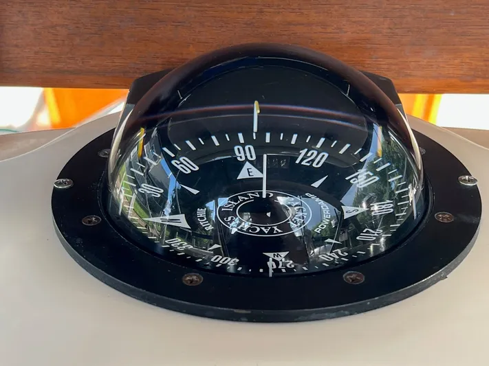 "into The Mystic" Yacht Photos Pics 