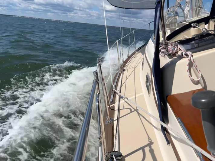 "into The Mystic" Yacht Photos Pics 