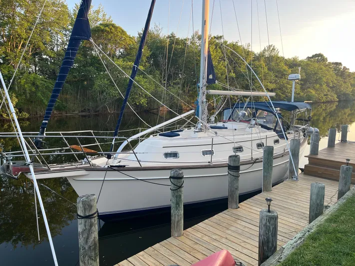 "into The Mystic" Yacht Photos Pics 