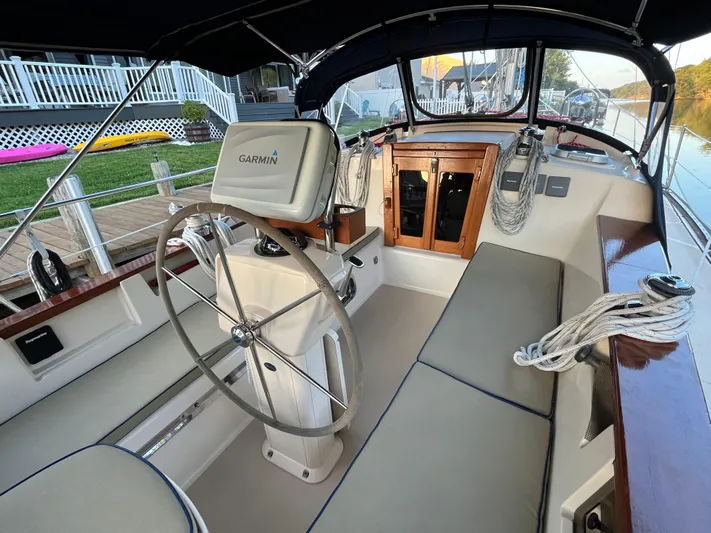 "into The Mystic" Yacht Photos Pics 