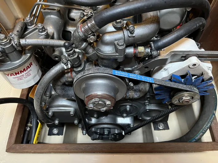 "into The Mystic" Yacht Photos Pics 