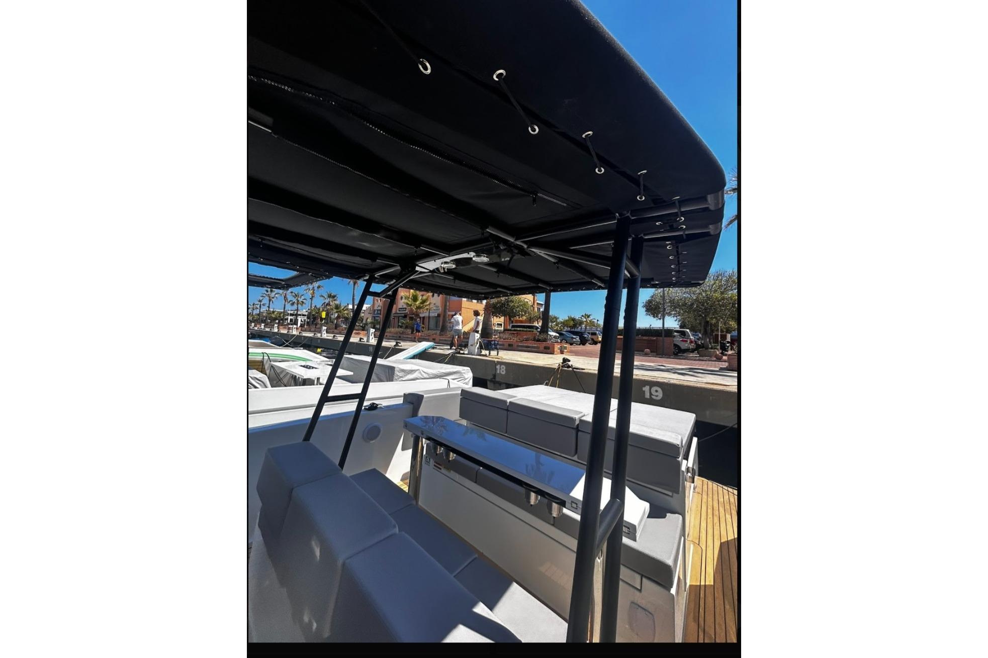 2024 De Antonio Yachts D28