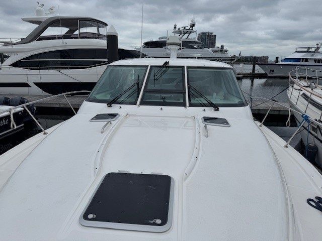 2009 Tiara Yachts 47 