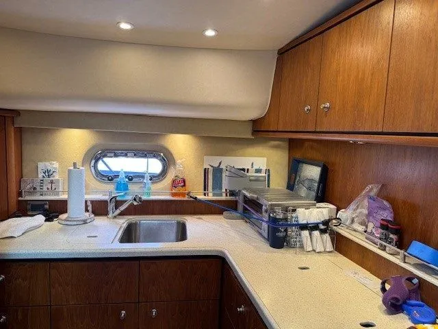  Yacht Photos Pics 2009 TIARA YACHTS 4300 SOVRAN - Image 30