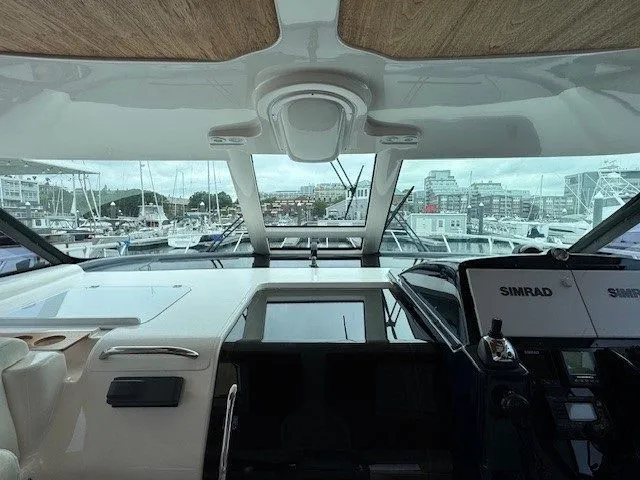  Yacht Photos Pics 2009 TIARA YACHTS 4300 SOVRAN - Image 12