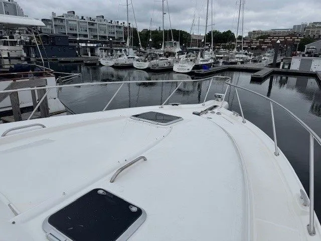  Yacht Photos Pics 2009 TIARA YACHTS 4300 SOVRAN - Image 8