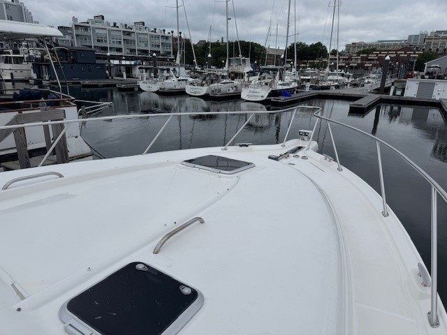 2009 Tiara Yachts 47 