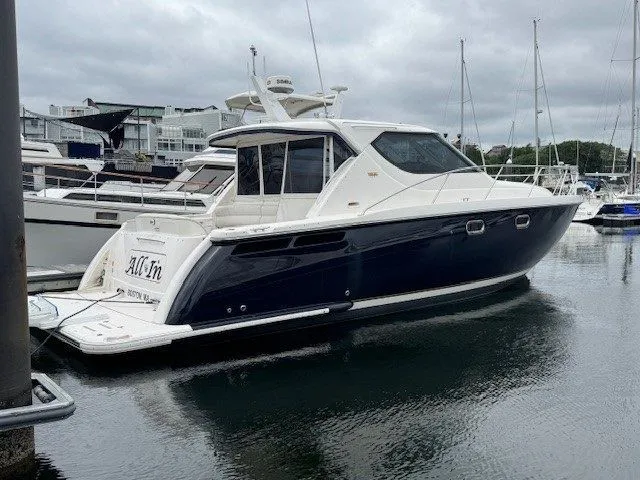  Yacht Photos Pics 2009 TIARA YACHTS 4300 SOVRAN - Image 4