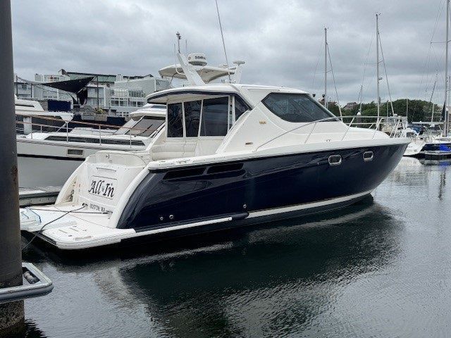 2009 Tiara Yachts 47 