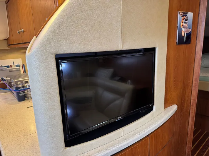  Yacht Photos Pics 2009 TIARA YACHTS 4300 SOVRAN - Image 35