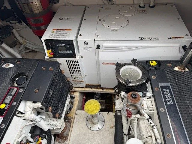  Yacht Photos Pics 2009 TIARA YACHTS 4300 SOVRAN - Image 42