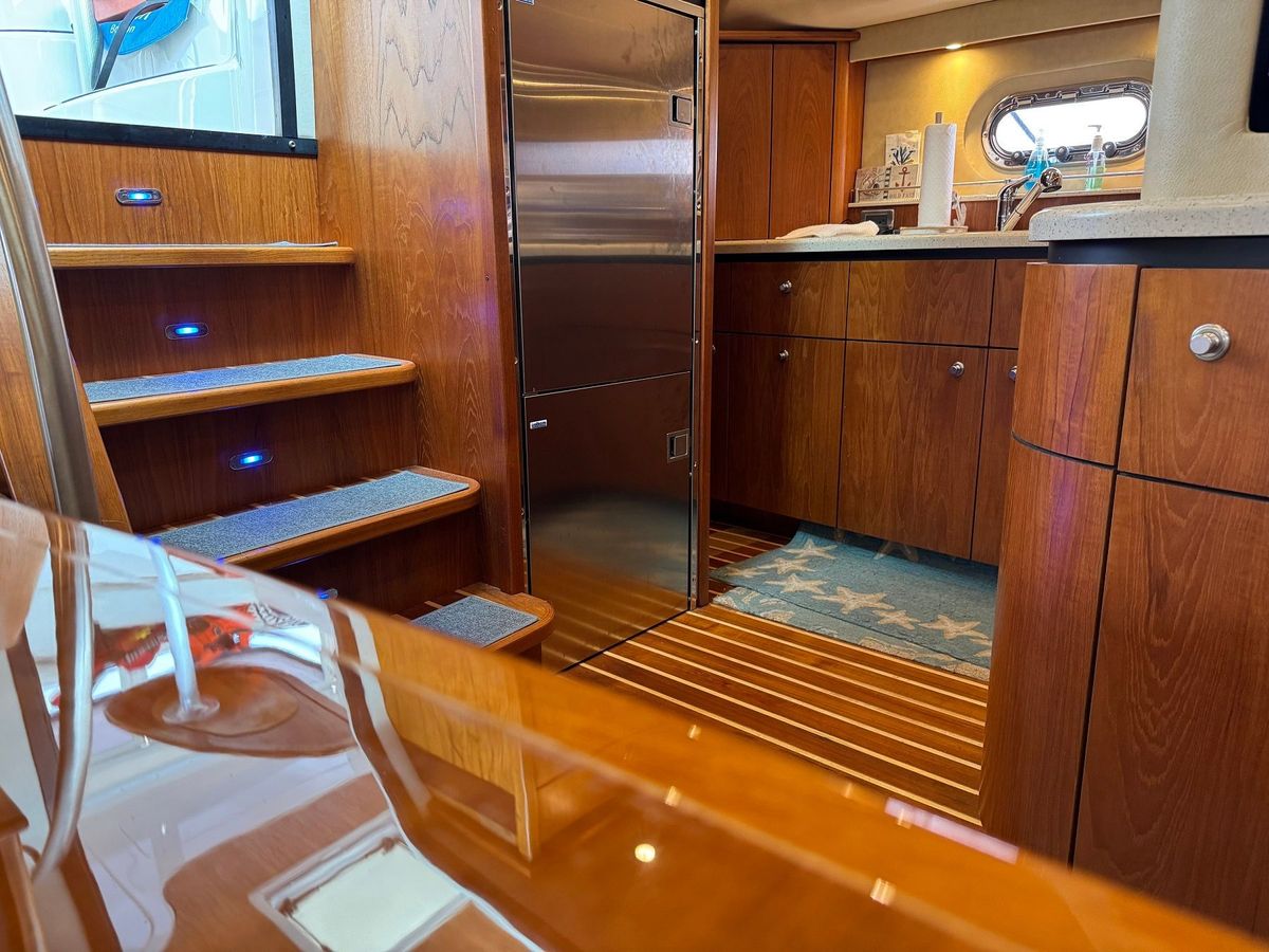 2009 Tiara Yachts 47 