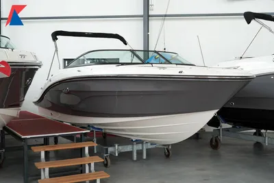 2024 Sea Ray SPX 210