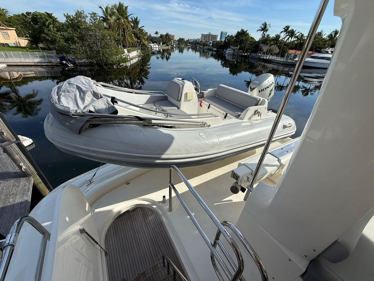 2007 Fairline 68 