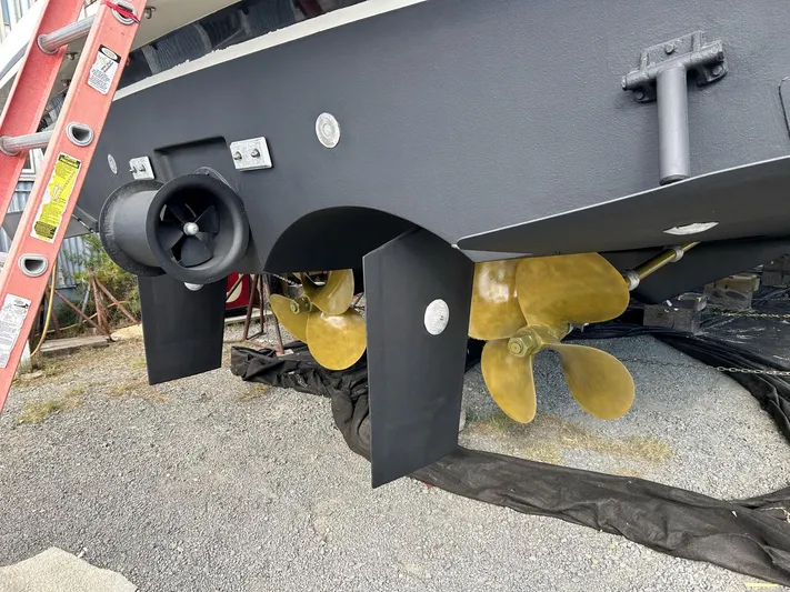 Three Of A Kind Yacht Photos Pics 