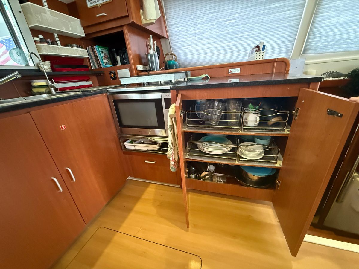 2013 Leopard 48 