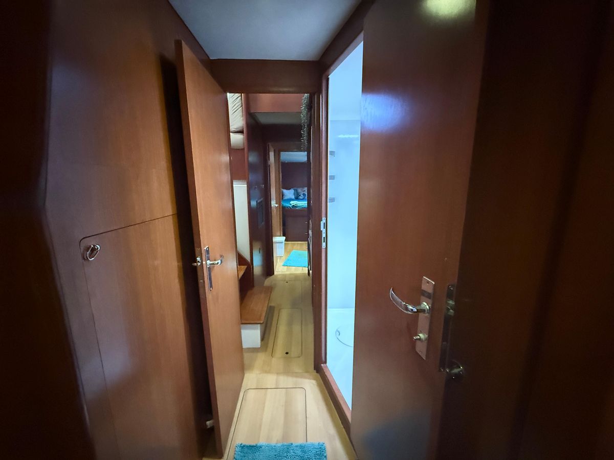 2013 Leopard 48 