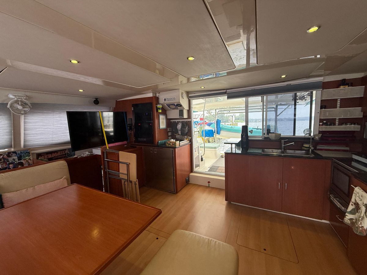 2013 Leopard 48 
