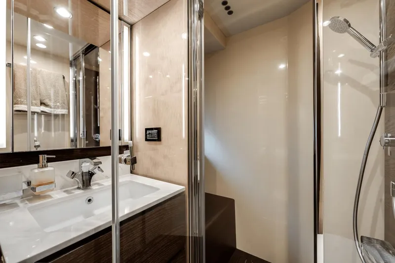 Extreme Yacht Photos Pics 