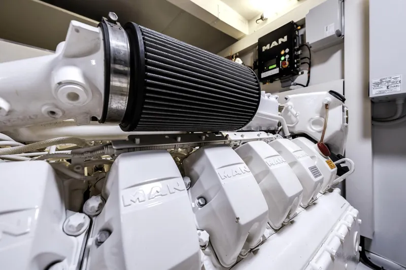 Extreme Yacht Photos Pics 