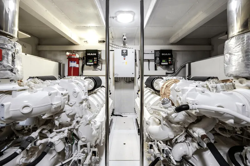 Extreme Yacht Photos Pics 