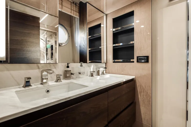 Extreme Yacht Photos Pics 