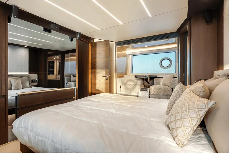 Extreme Yacht Photos Pics 