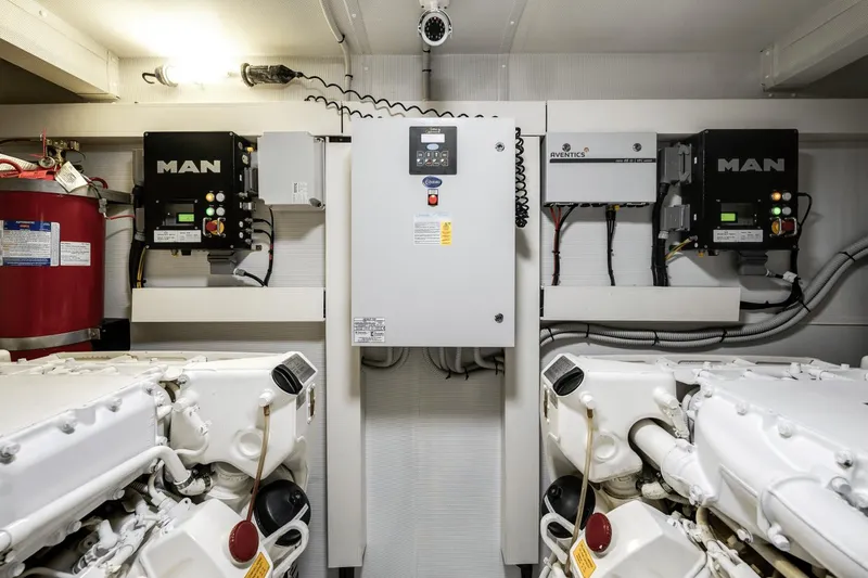 Extreme Yacht Photos Pics 