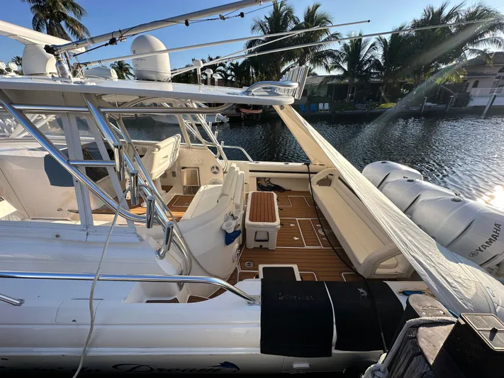 Livin' Da Dream Yacht Photos Pics 