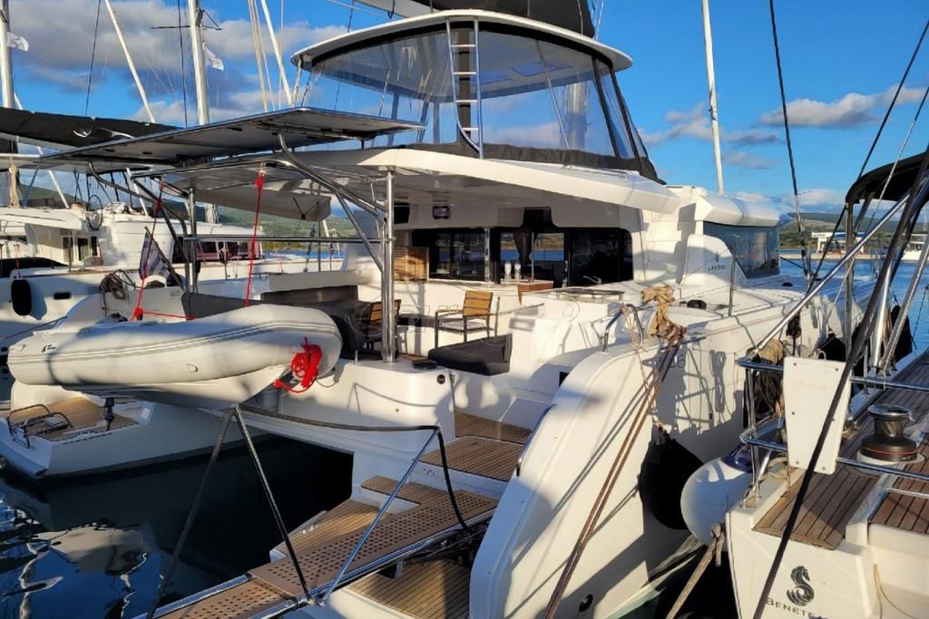 2021 Lagoon 45 