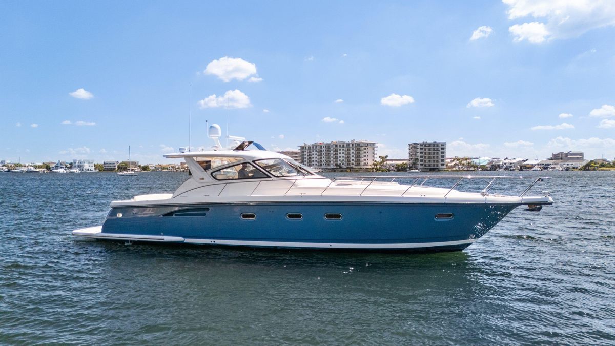 2000 Tiara Yachts 52 