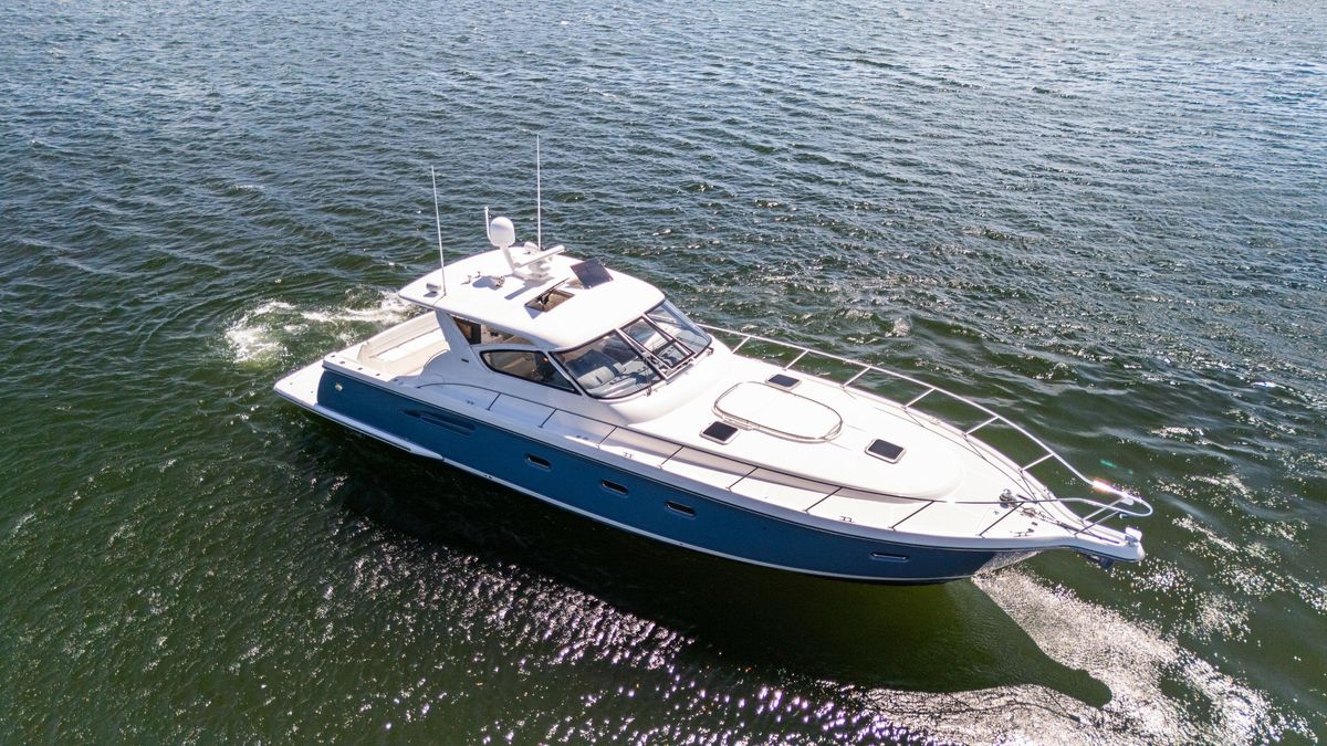 2000 Tiara Yachts 52 