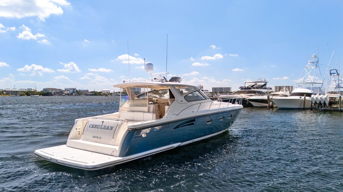 2000 Tiara Yachts 52 