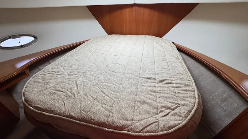 Annie B Yacht Photos Pics Forward VIP Suite