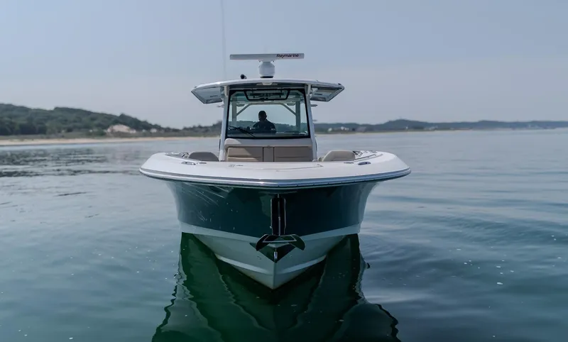 Thunderstruck Yacht Photos Pics 