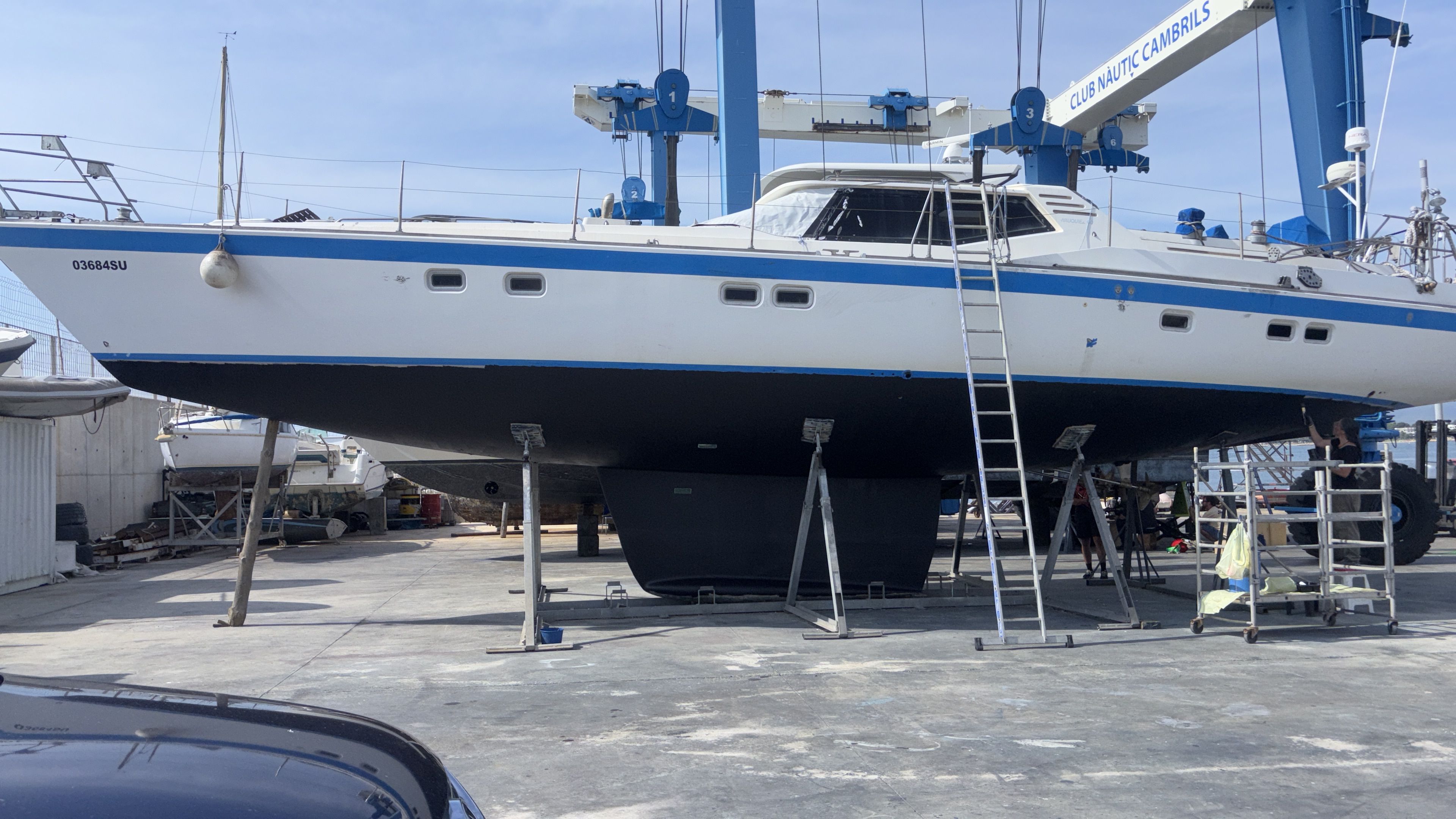 1994 Wauquiez Pilot sailon 60