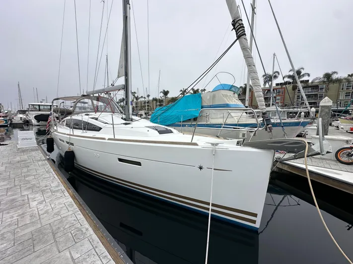 Into The Mystic Yacht Photos Pics 