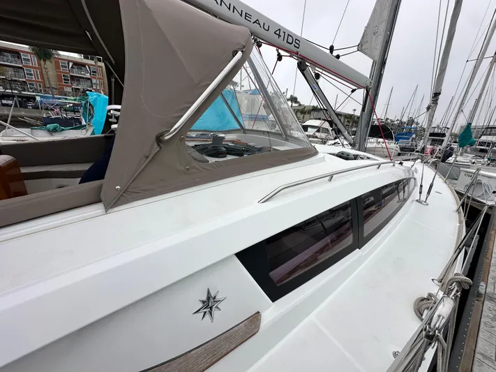 Into The Mystic Yacht Photos Pics 