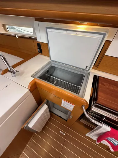 Into The Mystic Yacht Photos Pics 