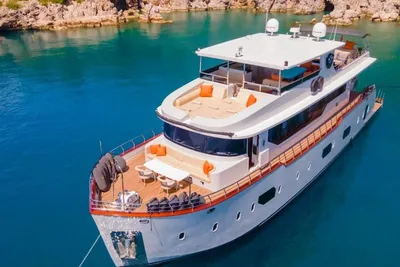 2022 Custom Hasmarine Yachting M26
