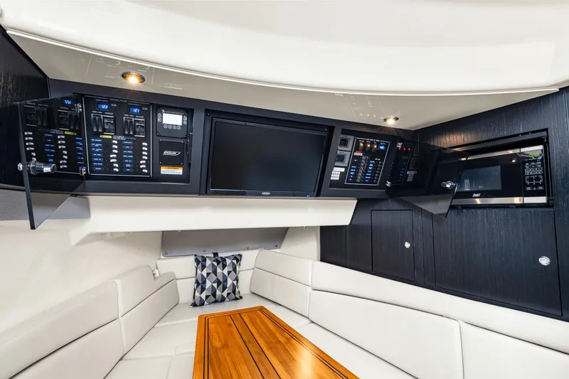 The Long Way Yacht Photos Pics 